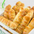 Recept za posne kiflice na vodi: Meke su i izdašne, a što duže stoje to su bolje i ukusnije!