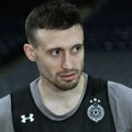Avramović dva meseca van parketa