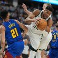 Denver bez Jokića srušio Milvoki, dobra partija Jovića u porazu Majamija (VIDEO)