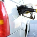 Vlada produžila uredbu kojom se ograničavaju cene goriva