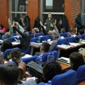 Ko je sve tu: Sednica Skupštine grada kroz foto priču