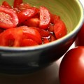 Paradajz salata vam uvek pusti vodu? Jedan jednostavan trik rešava problem