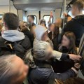 Svi su snimali ovu situaciju u vozu za Beograd: Zašto je tolika gužva?