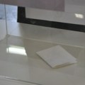 Izbila tuča na biračkom mestu u Leskovcu, polomljena glasačka kutija: potukli se članovi odbora, pa uhapšeni