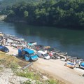 Ministarstvo turizma i omladine finansira gradnju nove pontonske plaže na Perućcu