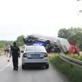 Nesreća kod Požarevca: Prevrnula se cisterna FOTO