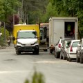 Produženi radovi u Drajzerovoj: Gejzir saniran, bandere na sredini trotoara, seča drveća i neplansko proširenje ulice