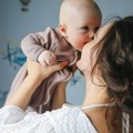 Roditeljski dodatak od pola miliona dinara u Srbiji kasni, roditelji ne znaju kada će im novac biti uplaćen