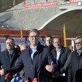 Radovi u tek otvorenom tunelu Laz