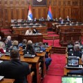 Посланици настављају расправу о амандманима на предложене законе