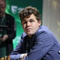 Magnus Karlsen napravio incident na Svetskom prvenstvu: Izgubio od protivnika, pa snažno lupio po stolu