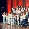 “HAJDE SVETE, BUDI DETE”: Održan koncert dečjeg hora Doma kulture Pirot