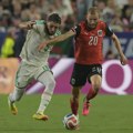 Argentina se već odlepila, Arnautović sjajan protiv Alžira