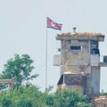 Pjongjang osudio odluku SAD da odobri prodaju oružja Seulu