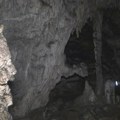 Kristalni zidovi, dvorana senki i lik čoveka sa brkovima skriveni duboko u utrobi zemlje: Ledena pećina kod Nove Varoši…