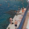 (Video) Haos na društvenim mrežama "kao da se kupam u septičkoj" Ljudi šokirani prizorom s plaže koju Srbi rado posećuju