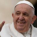 Papa dozvolio blagoslov za istopolne parove