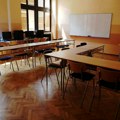 "Učenici profesoru pružali prvu pomoć" Oglasila se škola u Bačkoj Palanci nakon što je đak prebio nastavnika