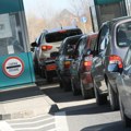 Kamioni na prelazu Batrovci čekaju i do osam sati: Stanje na putevima u Srbiji - evo šta se dešava na ostalim granicama