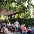 Pod sač – Letnja sezona i dobra atmosfera u renoviranoj bašti