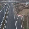 Kao avionska pista: Pogledajte kako izgleda brza saobraćajnica Slepčević-Badovinci (video)