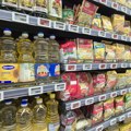 Kačkavalj jeftiniji za više od 200 dinara, pirinač za gotovo 100 Drastične razlike u cenama u marketima (foto)