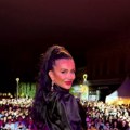 Letele plišane igračke po bini: Andreana Čekić imala nastup u Vršcu: Dovela atmosferu do usijanja