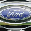 Ford u SAD popravlja 270.000 automobila jer mogu sami da krenu