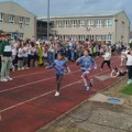 Počelo 6. školsko sportsko takmičenje u atletici "Školski dani na atletskoj stazi" u Futogu