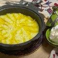 Recept za pravu domaću cicvaru: Kremasta, jaka i gotova za nekoliko minuta!