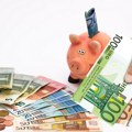 Odakle nam novac za 6.000 dinara: Mali kaže od "neočekivane" milijarde, "ispumpavanje privrede" za ekonomiste