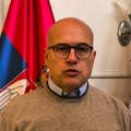 "Preuzmite odgovornost, neka se prestane s nasiljem nad ljudima" poruka lidera SNS Vučevića posle upada u medije i institucije…