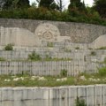 Gardijan: Partizansko groblje u Mostaru na meti neofašista, u igri šira politika