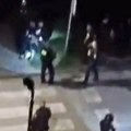 "Stani, je*em ti mater", dramatičan snimak iz Siska: Policija juri ubicu, čuju se jezive reči - Makni se! Tu je bomba