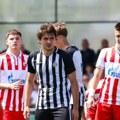 Zvezdi dva crvena kartona, Partizan slavio na Marakani