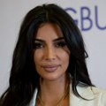 Kim Kardašijan obrnula igricu za Noć veštica: Obukla kostim albino aligatora i prešišala Hajdi Klum