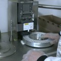 Porodica Nikolić iz Kosovske Kamenice pokrenula biznis sa organskom koprivom u kapsulama