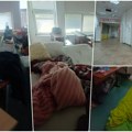 Razbacane stvari, ostaci hrane, lom na sve strane - slika i prilika FON-a danas: Pogledajte svinjac koji su ostavili studenti…