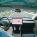 Masovni test samovozećih automobila u Kini: Tesle briljirale, neki automobili udarali “decu”