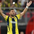 Dušan Tadić potpisao ugovor sa Al Vahdom