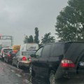 Kolaps na Paliluli i iznad Dunava! Sve trake na Zrenjanincu zakrčene, koloni se ne vidi kraj, evo šta je uzrok
