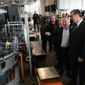 Predsednik Vučić otvara modernizovanu fabriku stakla u Paraćinu