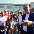 Vučić u Arilju: Za glavnu ulicu odobreno 155 miliona dinara, biće rekonstruisana i škola
