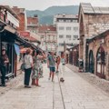 Do 35.000 ljudi godišnje napušta Bosnu i Hercegovinu