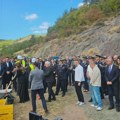 Položen kamen temeljac za spomenik ubijenom kosovskom policajcu Afrimu Bunjaku na godišnjicu Banjske