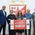 Zvezda uručila ček od 50.000 evra Narodnim kuhinjama na Kosmetu