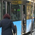 Vozač JGSP „Novi Sad“ gurao putnice iz autobusa: Suspendovan sa posla