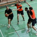 Učenici "MESŠC-a" pod obručem prikupili 65.000 dinara za lečenje Leone Kovač
