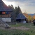 Izložba „Ethno Couture Serbia“ u Sirogojnu