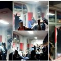 Protesti u novom sadu Demolirane prostorije SNS na Bulevaru oslobođenja, u Kosovskoj i Stražilovskoj! Sukob blokadera s…